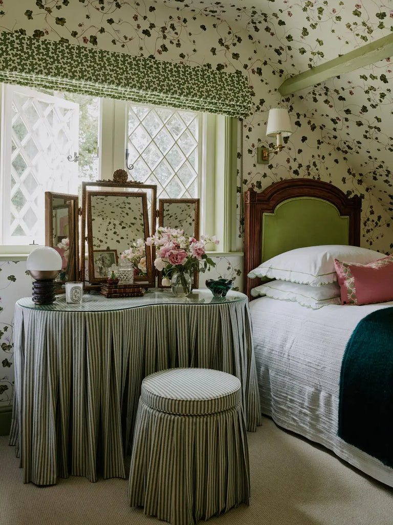 Charlotte’s Folly by Emma Ainscough Design